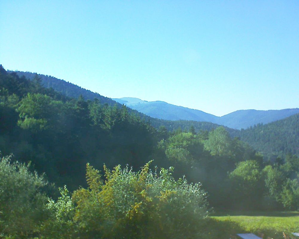 Le petit ballon vu depuis le Domaine Langmatt à Murbach le 29.06.2019 à 18:45 Le petit ballon (Alsace, Vosges) le 29.06.2019 à 18:45