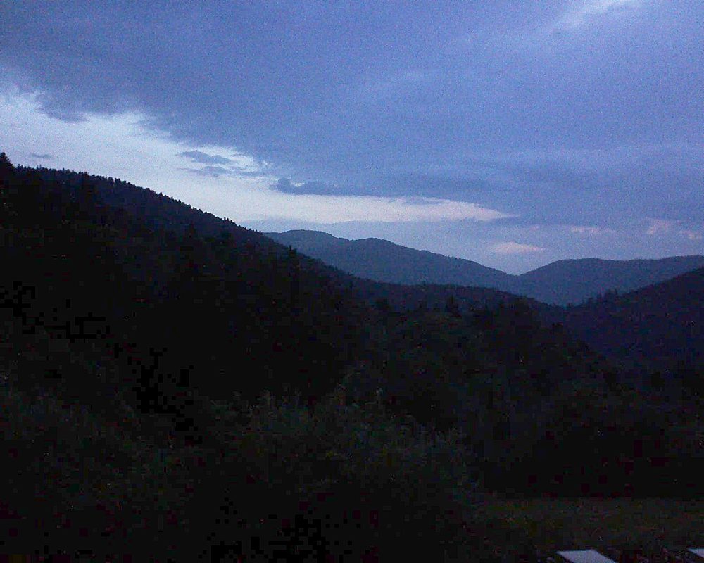 Le petit ballon vu depuis le Domaine Langmatt à Murbach le 01.07.2019 à 05:15 Le petit ballon (Alsace, Vosges) le 01.07.2019 à 05:15