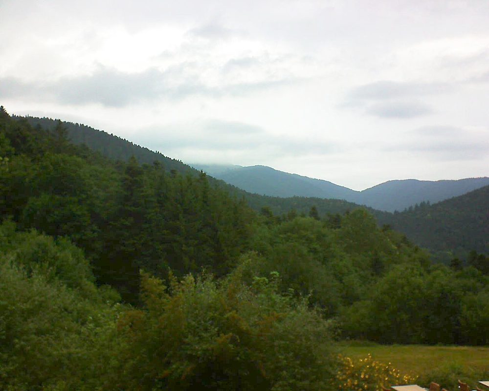 Le petit ballon vu depuis le Domaine Langmatt à Murbach le 08.07.2019 à 14:15 Le petit ballon (Alsace, Vosges) le 08.07.2019 à 14:15