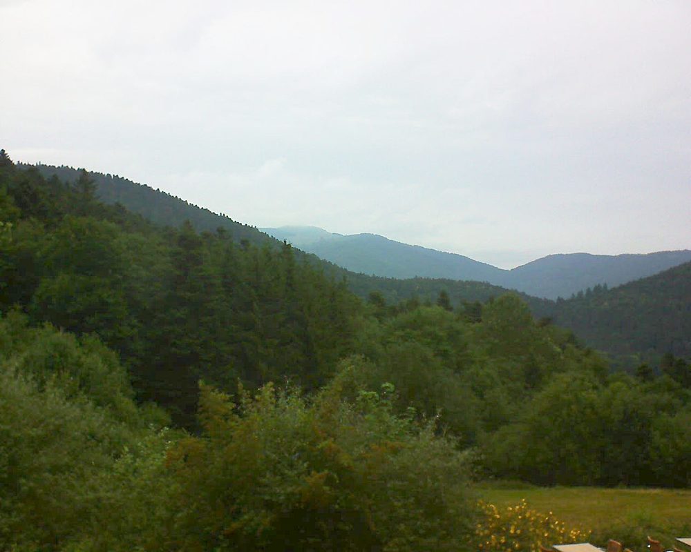 Le petit ballon vu depuis le Domaine Langmatt à Murbach le 08.07.2019 à 14:45 Le petit ballon (Alsace, Vosges) le 08.07.2019 à 14:45