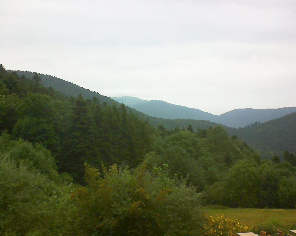 Le petit ballon vu depuis le Domaine Langmatt à Murbach le 08.07.2019 à 15:15 Le petit ballon (Alsace, Vosges) le 08.07.2019 à 15:15