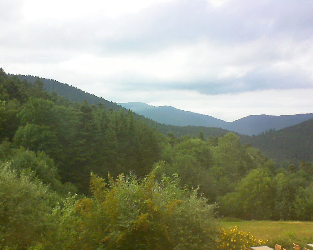 Le petit ballon vu depuis le Domaine Langmatt à Murbach le 08.07.2019 à 18:00 Le petit ballon (Alsace, Vosges) le 08.07.2019 à 18:00
