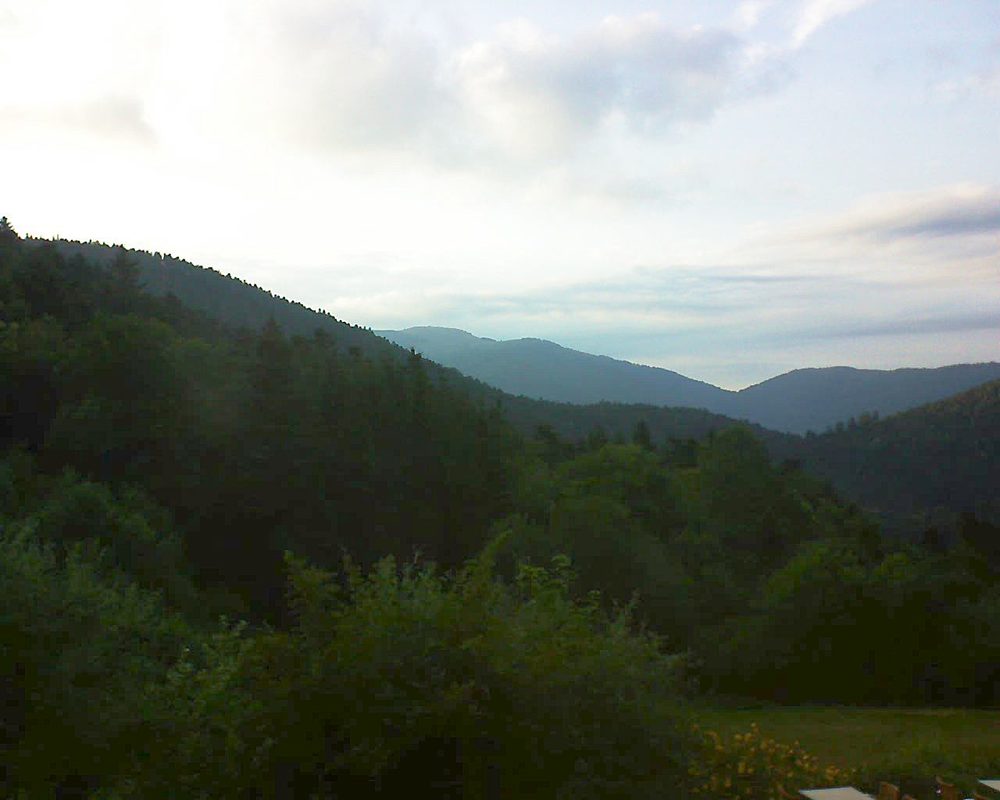 Le petit ballon vu depuis le Domaine Langmatt à Murbach le 08.07.2019 à 20:30 Le petit ballon (Alsace, Vosges) le 08.07.2019 à 20:30