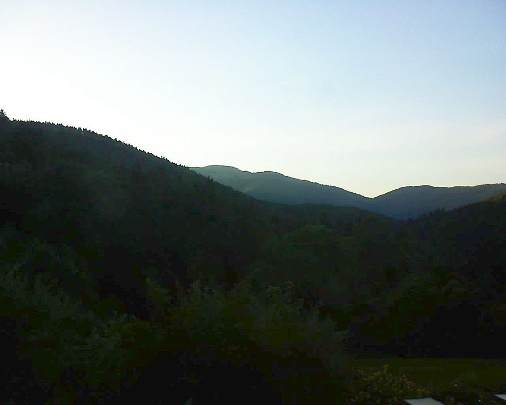 Le petit ballon vu depuis le Domaine Langmatt à Murbach le 09.07.2019 à 20:45 Le petit ballon (Alsace, Vosges) le 09.07.2019 à 20:45