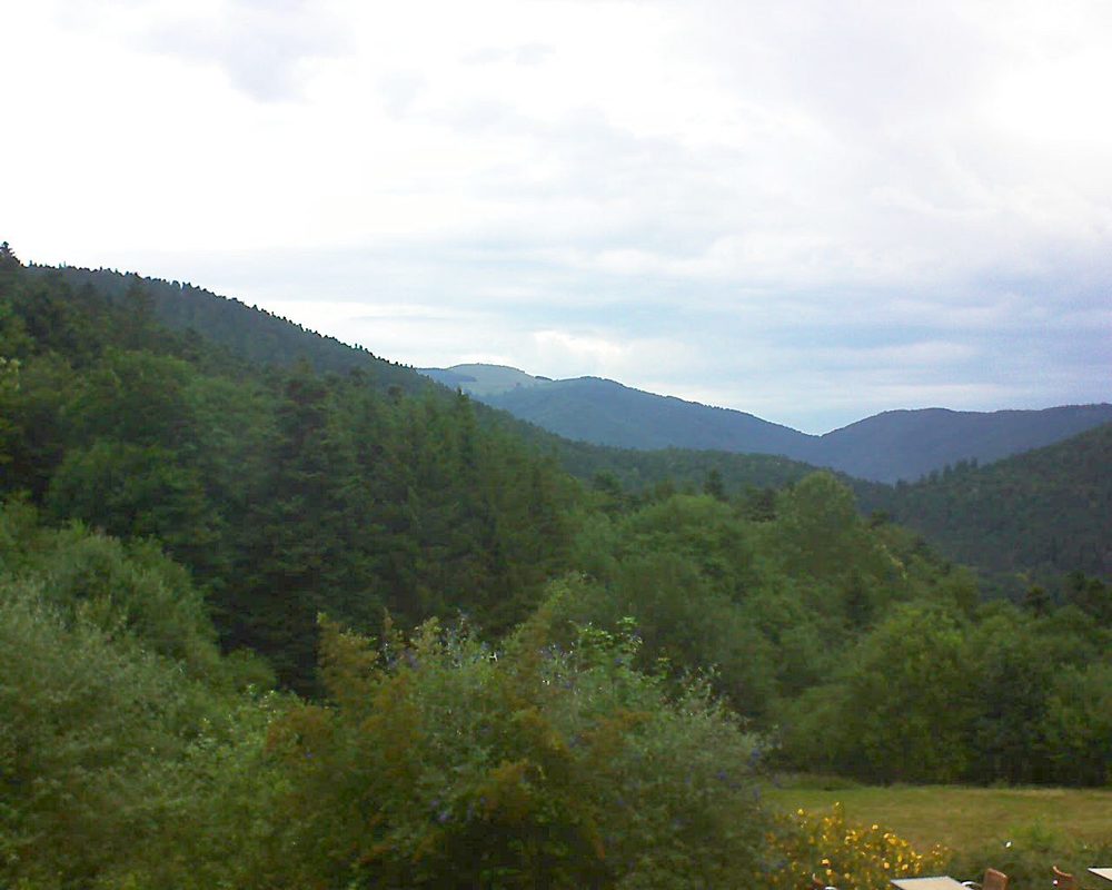 Le petit ballon vu depuis le Domaine Langmatt à Murbach le 12.07.2019 à 08:15 Le petit ballon (Alsace, Vosges) le 12.07.2019 à 08:15