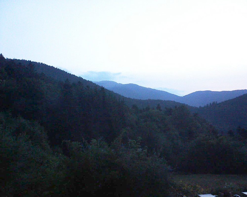 Le petit ballon vu depuis le Domaine Langmatt à Murbach le 13.07.2019 à 05:30 Le petit ballon (Alsace, Vosges) le 13.07.2019 à 05:30