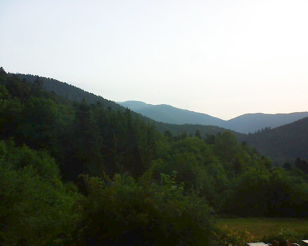Le petit ballon vu depuis le Domaine Langmatt à Murbach le 13.07.2019 à 06:15 Le petit ballon (Alsace, Vosges) le 13.07.2019 à 06:15