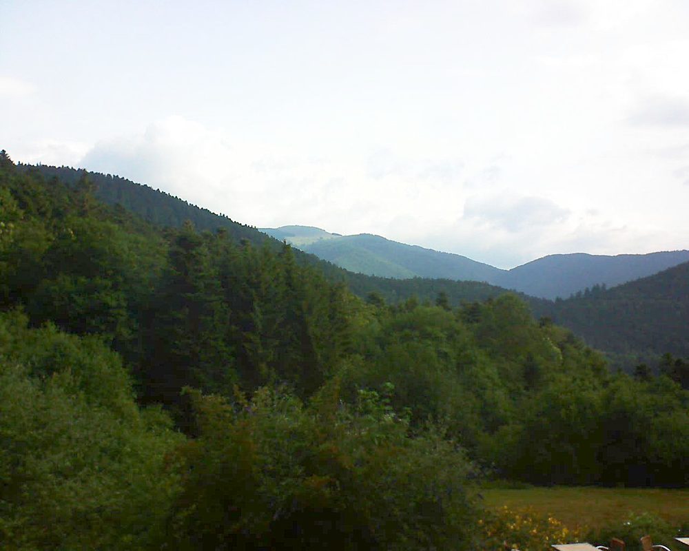 Le petit ballon vu depuis le Domaine Langmatt à Murbach le 13.07.2019 à 08:15 Le petit ballon (Alsace, Vosges) le 13.07.2019 à 08:15
