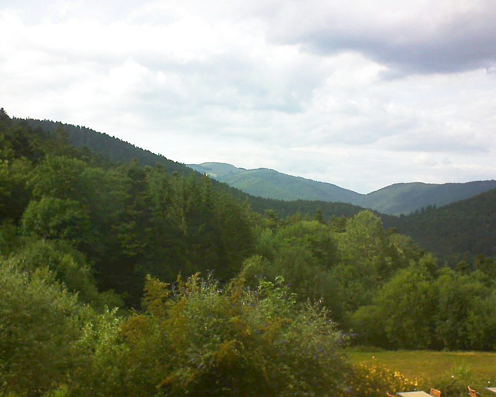 Le petit ballon vu depuis le Domaine Langmatt à Murbach le 13.07.2019 à 17:15 Le petit ballon (Alsace, Vosges) le 13.07.2019 à 17:15