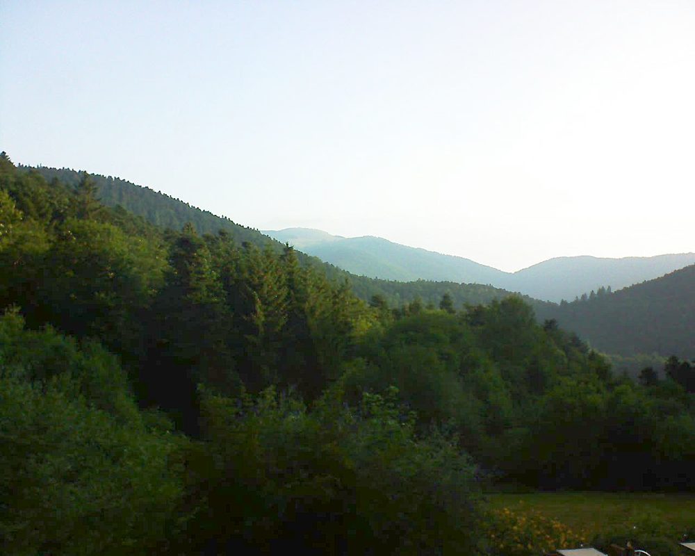 Le petit ballon vu depuis le Domaine Langmatt à Murbach le 14.07.2019 à 07:15 Le petit ballon (Alsace, Vosges) le 14.07.2019 à 07:15