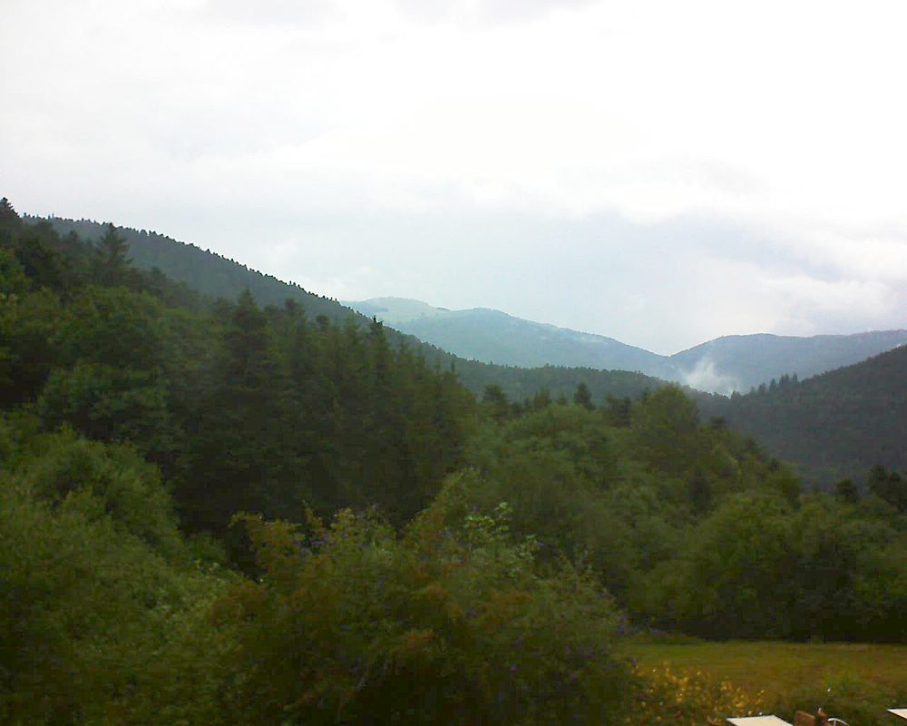 Le petit ballon vu depuis le Domaine Langmatt à Murbach le 14.07.2019 à 14:45 Le petit ballon (Alsace, Vosges) le 14.07.2019 à 14:45