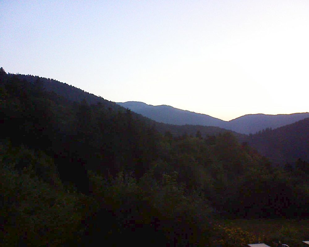 Le petit ballon vu depuis le Domaine Langmatt à Murbach le 16.07.2019 à 05:30 Le petit ballon (Alsace, Vosges) le 16.07.2019 à 05:30
