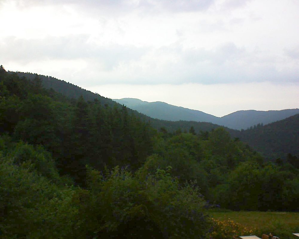 Le petit ballon vu depuis le Domaine Langmatt à Murbach le 16.07.2019 à 20:45 Le petit ballon (Alsace, Vosges) le 16.07.2019 à 20:45