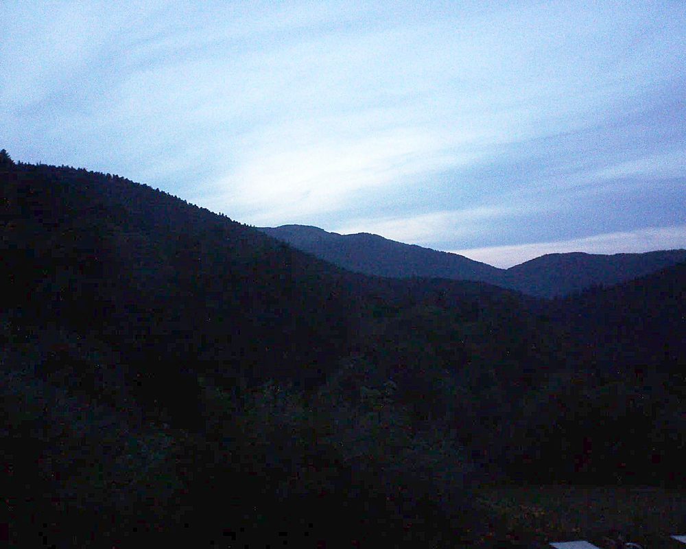 Le petit ballon vu depuis le Domaine Langmatt à Murbach le 17.07.2019 à 21:45 Le petit ballon (Alsace, Vosges) le 17.07.2019 à 21:45