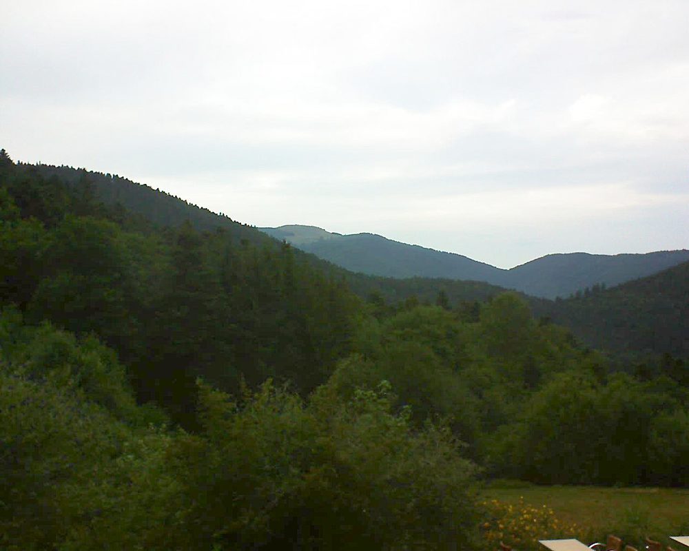 Le petit ballon vu depuis le Domaine Langmatt à Murbach le 20.07.2019 à 20:15 Le petit ballon (Alsace, Vosges) le 20.07.2019 à 20:15