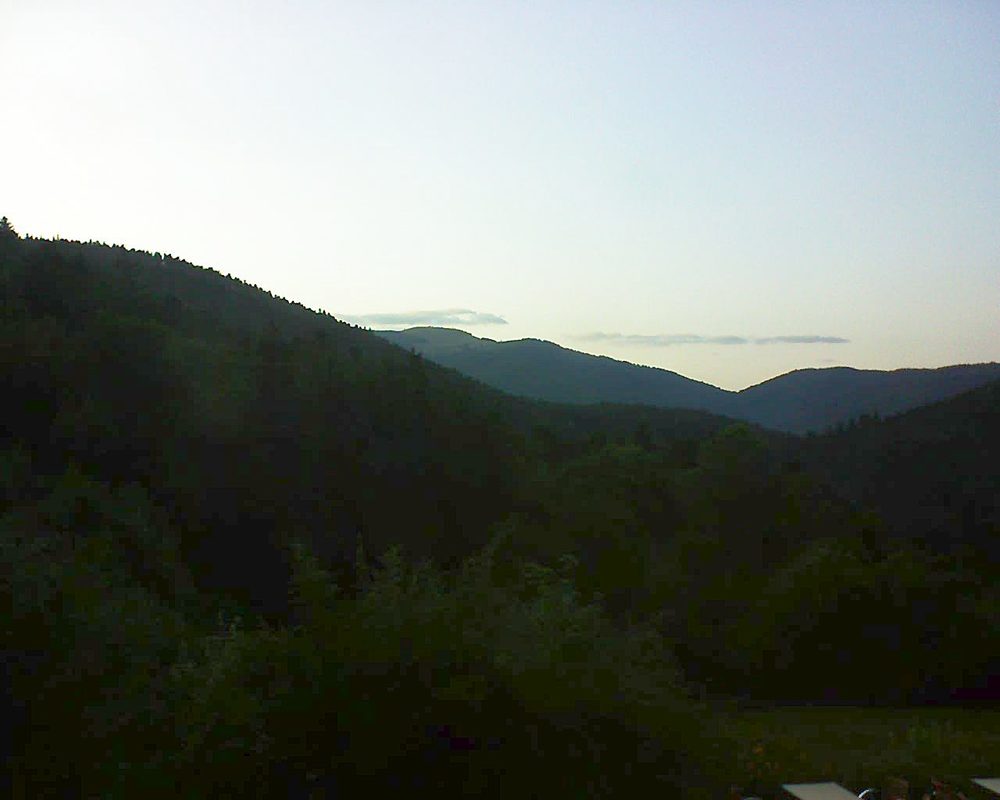 Le petit ballon vu depuis le Domaine Langmatt à Murbach le 31.07.2019 à 20:45 Le petit ballon (Alsace, Vosges) le 31.07.2019 à 20:45