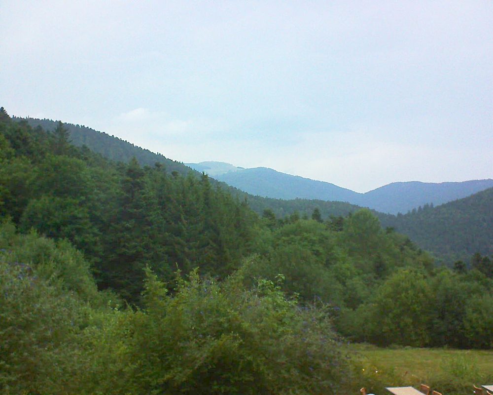 Le petit ballon vu depuis le Domaine Langmatt à Murbach le 06.08.2019 à 20:00 Le petit ballon (Alsace, Vosges) le 06.08.2019 à 20:00