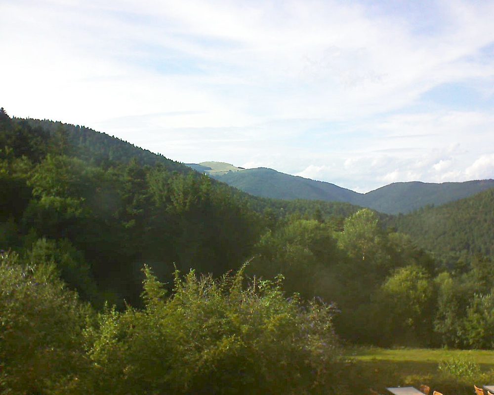 Le petit ballon vu depuis le Domaine Langmatt à Murbach le 08.08.2019 à 18:15 Le petit ballon (Alsace, Vosges) le 08.08.2019 à 18:15