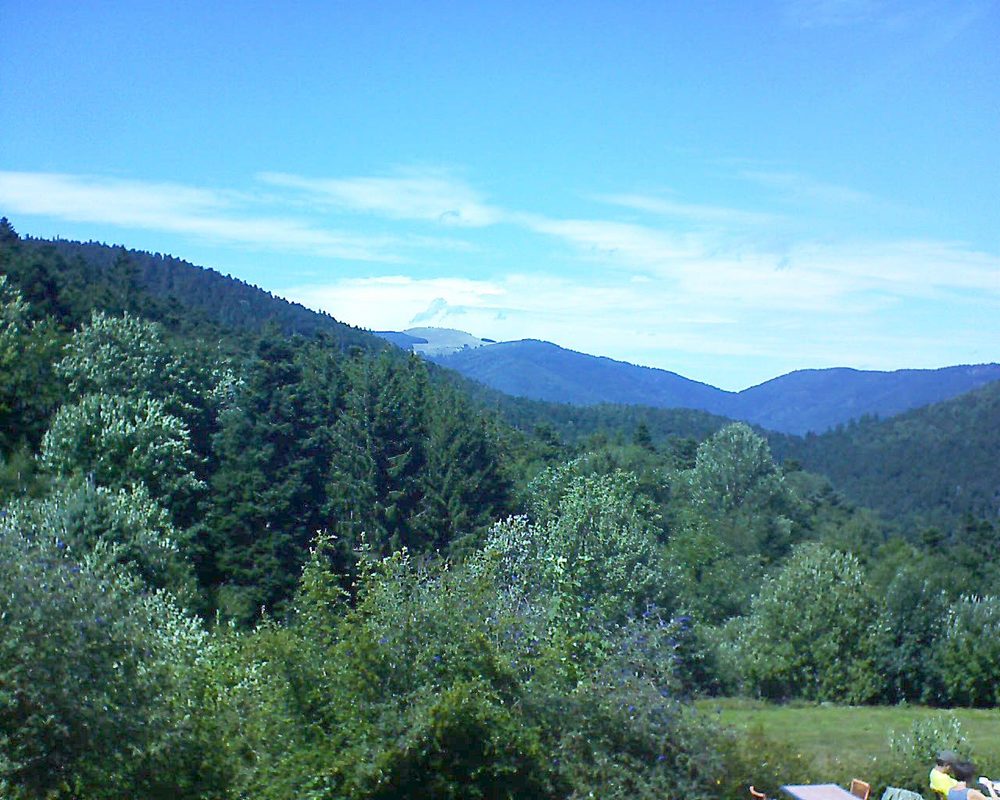 Le petit ballon vu depuis le Domaine Langmatt à Murbach le 10.08.2019 à 15:00 Le petit ballon (Alsace, Vosges) le 10.08.2019 à 15:00