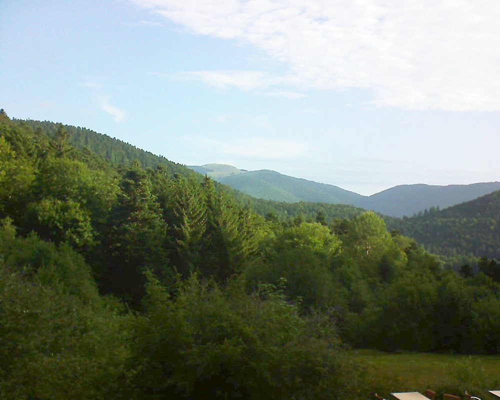 Le petit ballon vu depuis le Domaine Langmatt à Murbach le 11.08.2019 à 08:15 Le petit ballon (Alsace, Vosges) le 11.08.2019 à 08:15