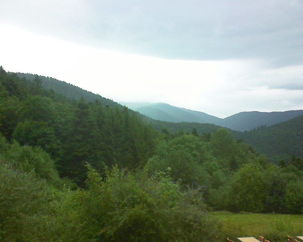 Le petit ballon vu depuis le Domaine Langmatt à Murbach le 11.08.2019 à 17:15 Le petit ballon (Alsace, Vosges) le 11.08.2019 à 17:15