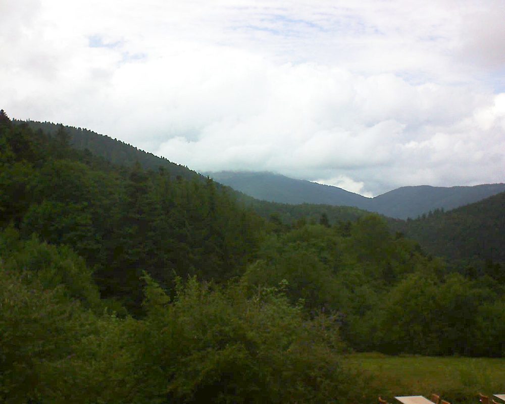 Le petit ballon vu depuis le Domaine Langmatt à Murbach le 12.08.2019 à 15:15 Le petit ballon (Alsace, Vosges) le 12.08.2019 à 15:15