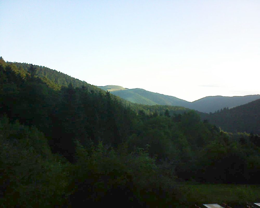 Le petit ballon vu depuis le Domaine Langmatt à Murbach le 14.08.2019 à 07:15 Le petit ballon (Alsace, Vosges) le 14.08.2019 à 07:15