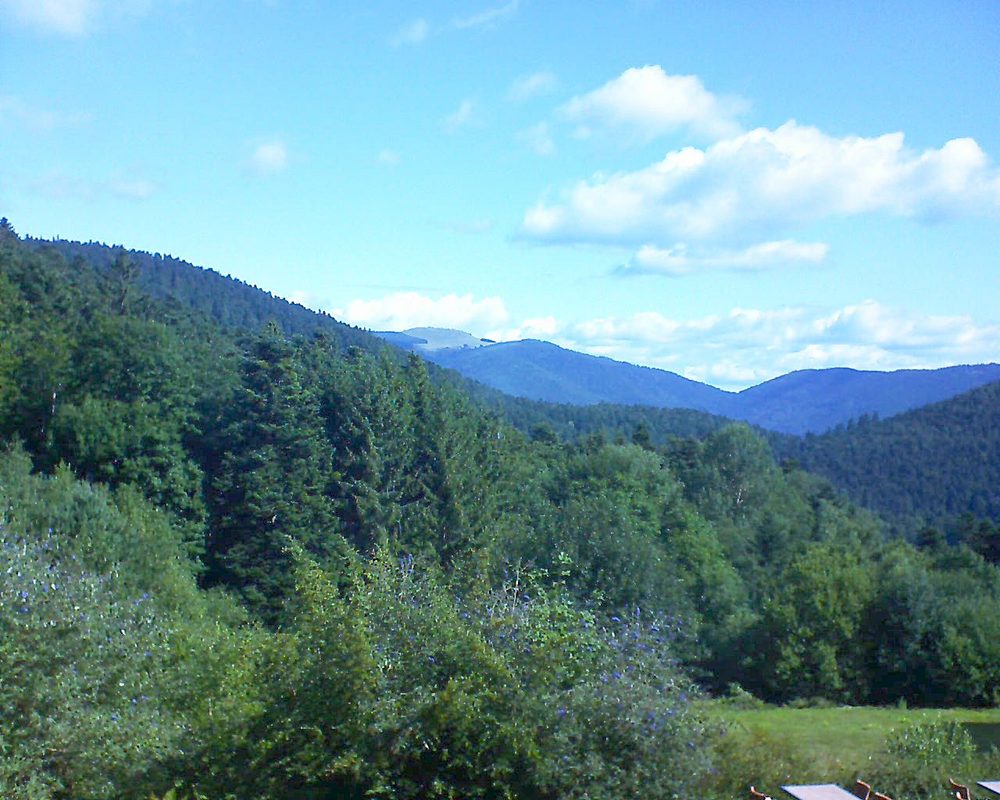 Le petit ballon vu depuis le Domaine Langmatt à Murbach le 14.08.2019 à 10:15 Le petit ballon (Alsace, Vosges) le 14.08.2019 à 10:15