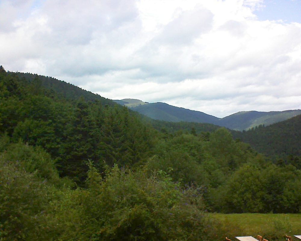 Le petit ballon vu depuis le Domaine Langmatt à Murbach le 15.08.2019 à 14:00 Le petit ballon (Alsace, Vosges) le 15.08.2019 à 14:00