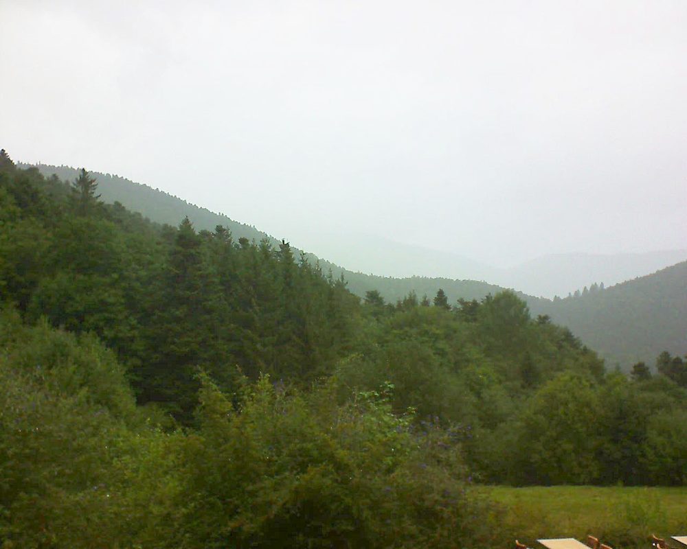 Le petit ballon vu depuis le Domaine Langmatt à Murbach le 15.08.2019 à 15:15 Le petit ballon (Alsace, Vosges) le 15.08.2019 à 15:15