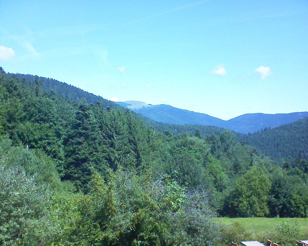 Le petit ballon vu depuis le Domaine Langmatt à Murbach le 21.08.2019 à 12:00 Le petit ballon (Alsace, Vosges) le 21.08.2019 à 12:00