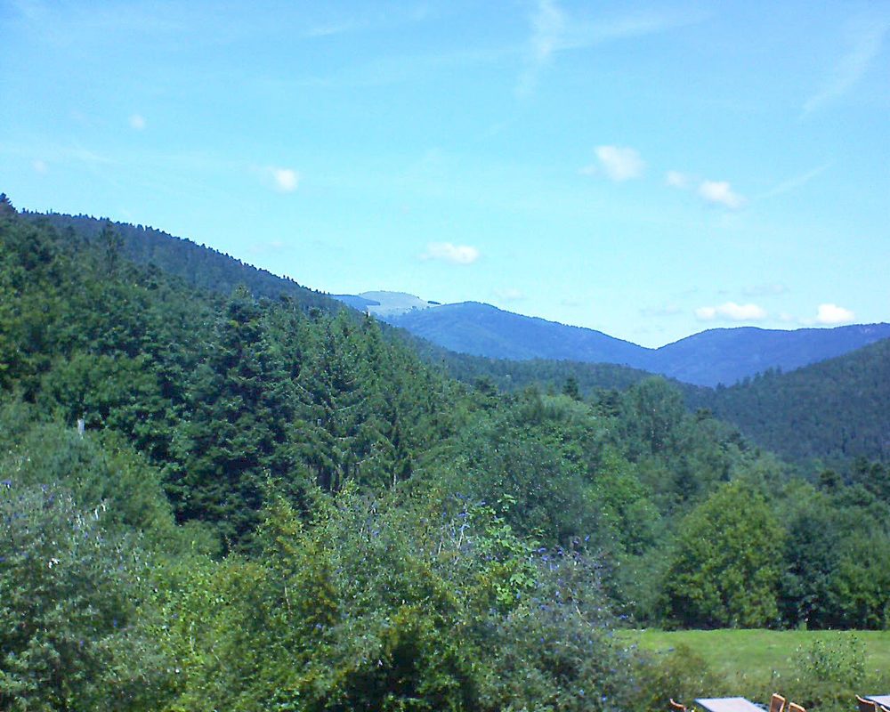 Le petit ballon vu depuis le Domaine Langmatt à Murbach le 21.08.2019 à 13:15 Le petit ballon (Alsace, Vosges) le 21.08.2019 à 13:15