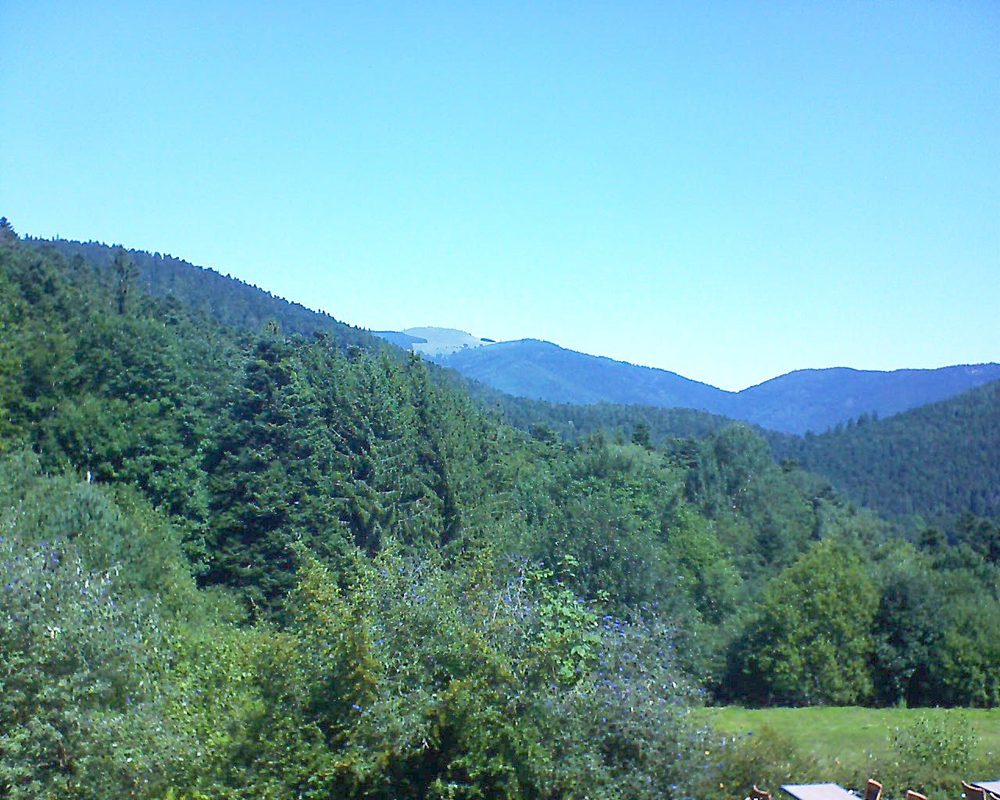 Le petit ballon vu depuis le Domaine Langmatt à Murbach le 22.08.2019 à 12:00 Le petit ballon (Alsace, Vosges) le 22.08.2019 à 12:00