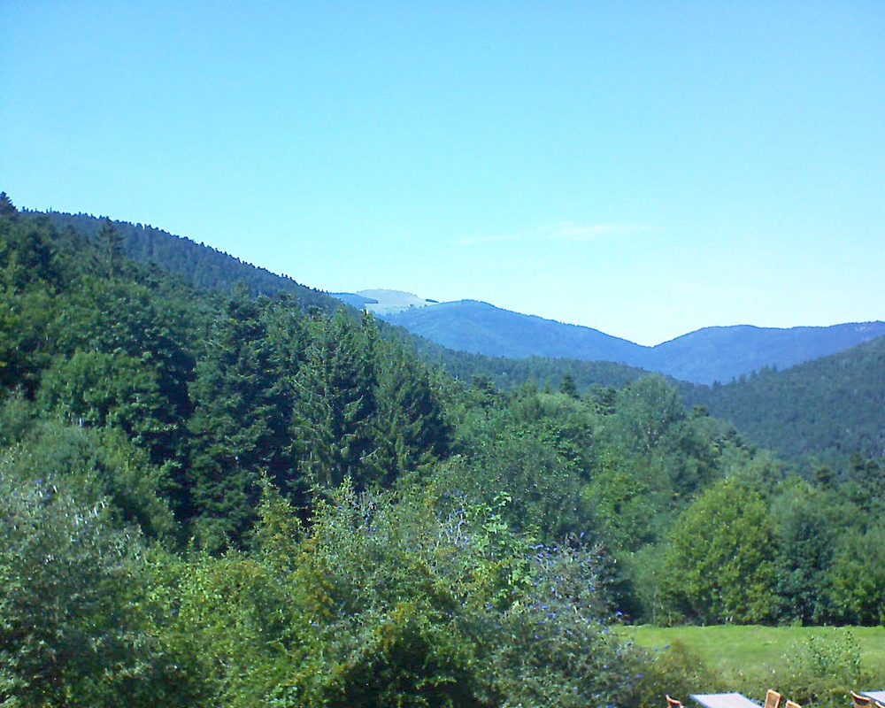 Le petit ballon vu depuis le Domaine Langmatt à Murbach le 22.08.2019 à 15:00 Le petit ballon (Alsace, Vosges) le 22.08.2019 à 15:00