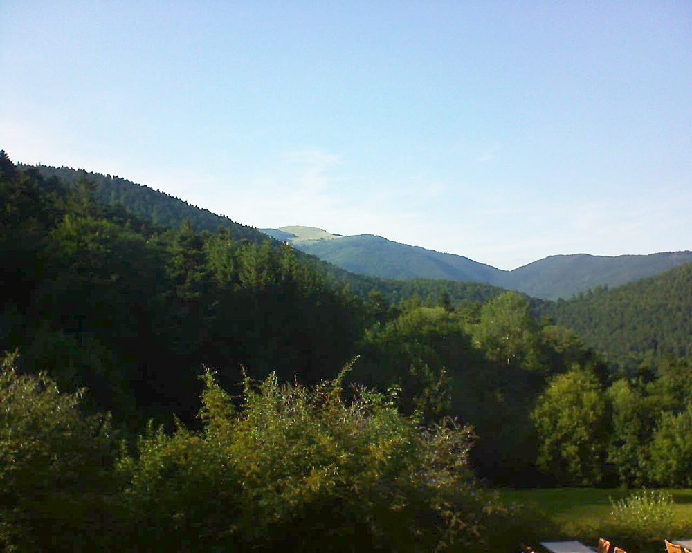 Le petit ballon vu depuis le Domaine Langmatt à Murbach le 22.08.2019 à 18:00 Le petit ballon (Alsace, Vosges) le 22.08.2019 à 18:00