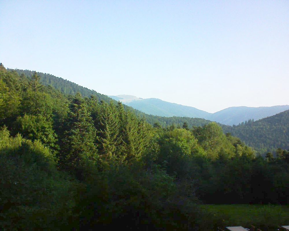 Le petit ballon vu depuis le Domaine Langmatt à Murbach le 25.08.2019 à 09:00 Le petit ballon (Alsace, Vosges) le 25.08.2019 à 09:00