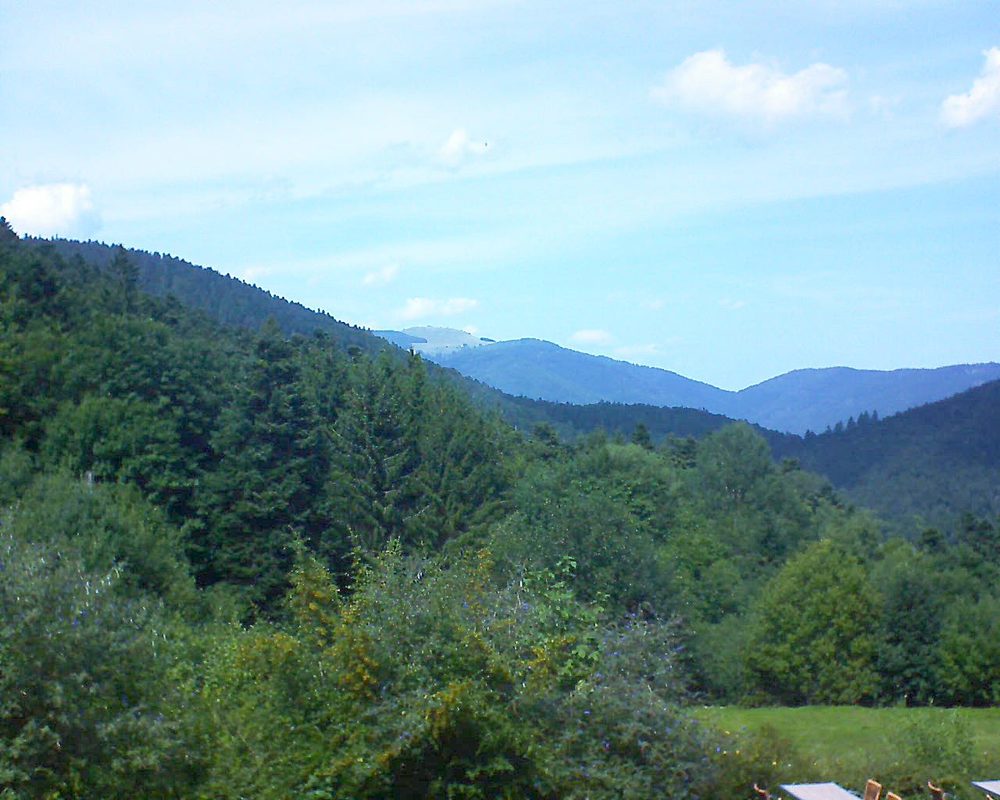 Le petit ballon vu depuis le Domaine Langmatt à Murbach le 27.08.2019 à 14:15 Le petit ballon (Alsace, Vosges) le 27.08.2019 à 14:15