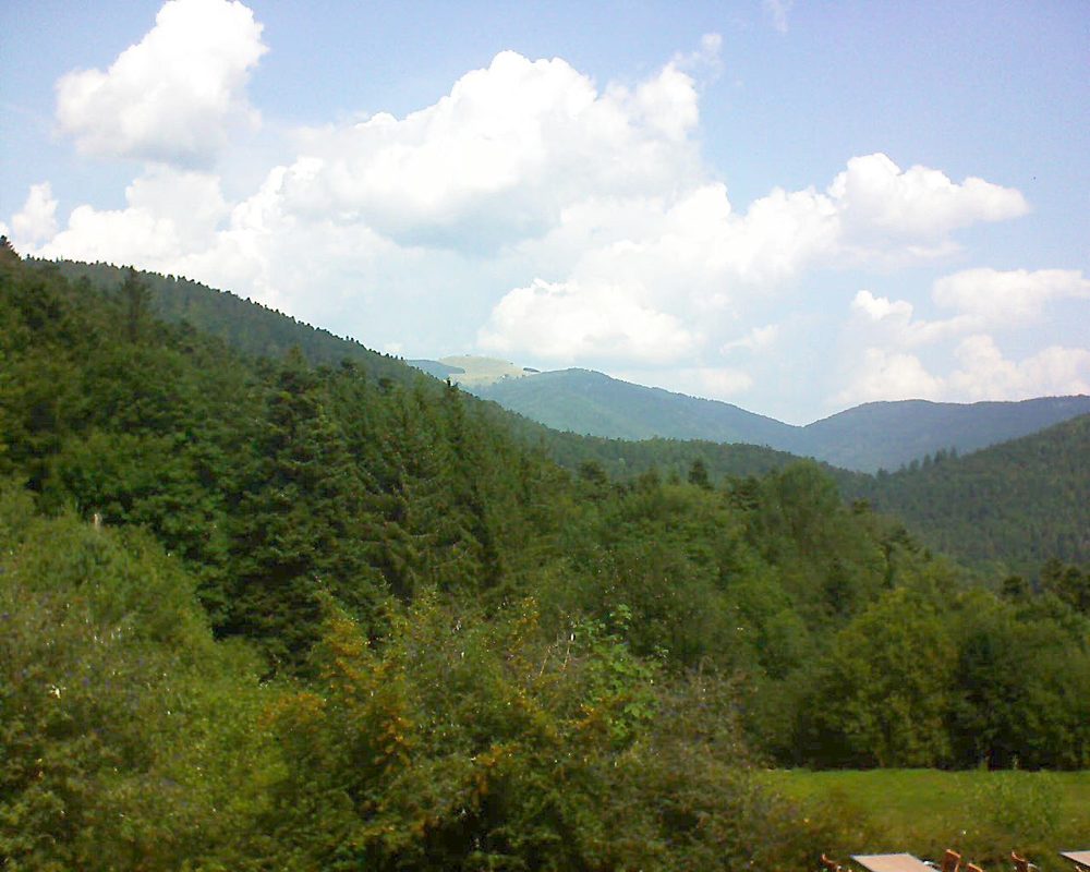 Le petit ballon vu depuis le Domaine Langmatt à Murbach le 28.08.2019 à 12:15 Le petit ballon (Alsace, Vosges) le 28.08.2019 à 12:15