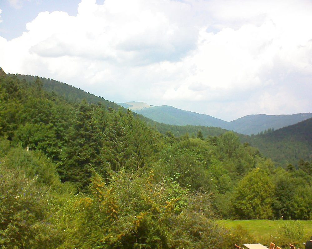 Le petit ballon vu depuis le Domaine Langmatt à Murbach le 28.08.2019 à 13:15 Le petit ballon (Alsace, Vosges) le 28.08.2019 à 13:15