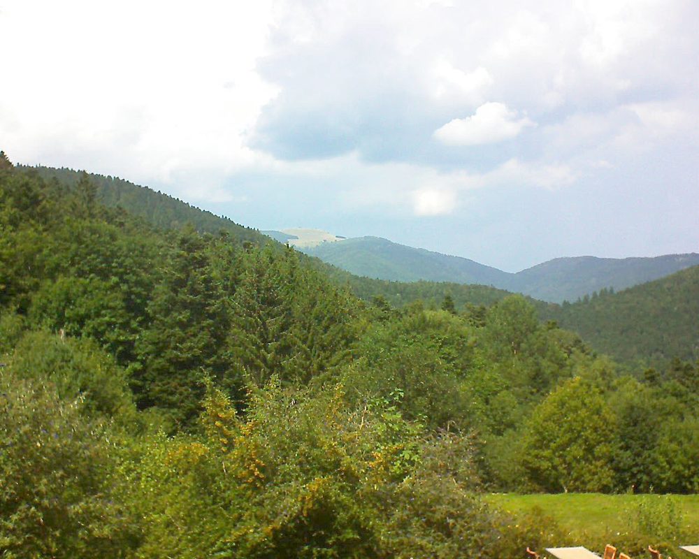Le petit ballon vu depuis le Domaine Langmatt à Murbach le 28.08.2019 à 14:00 Le petit ballon (Alsace, Vosges) le 28.08.2019 à 14:00