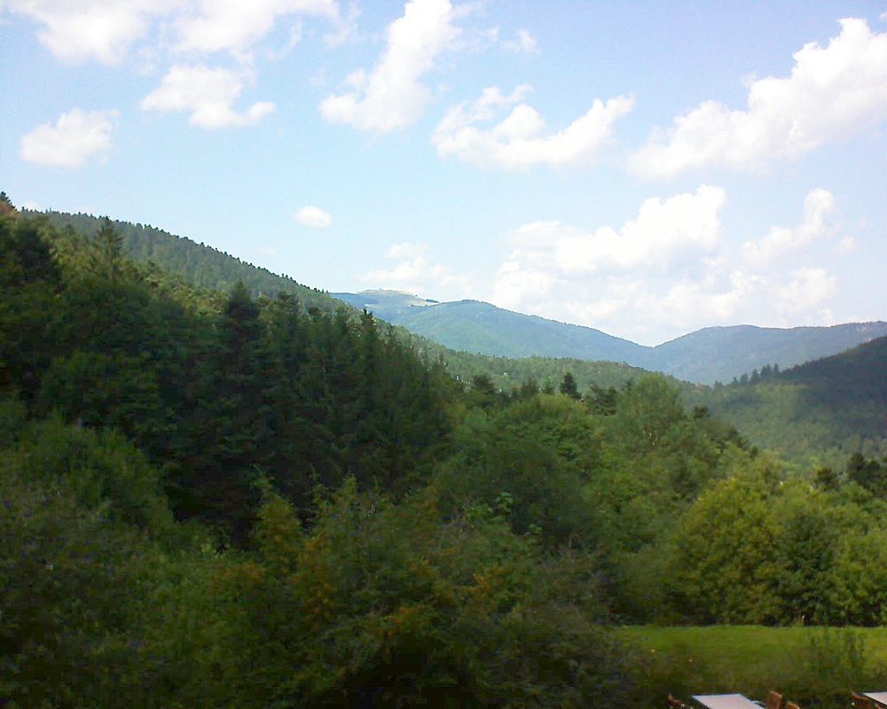 Le petit ballon vu depuis le Domaine Langmatt à Murbach le 31.08.2019 à 14:30 Le petit ballon (Alsace, Vosges) le 31.08.2019 à 14:30