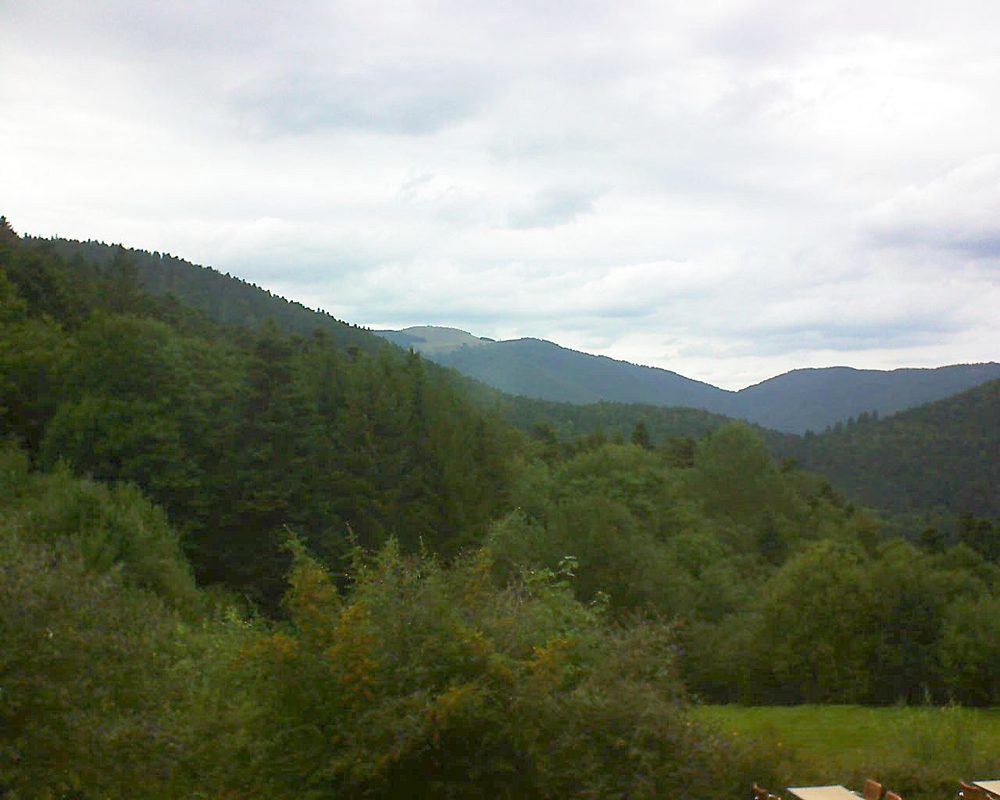 Le petit ballon vu depuis le Domaine Langmatt à Murbach le 01.09.2019 à 15:15 Le petit ballon (Alsace, Vosges) le 01.09.2019 à 15:15