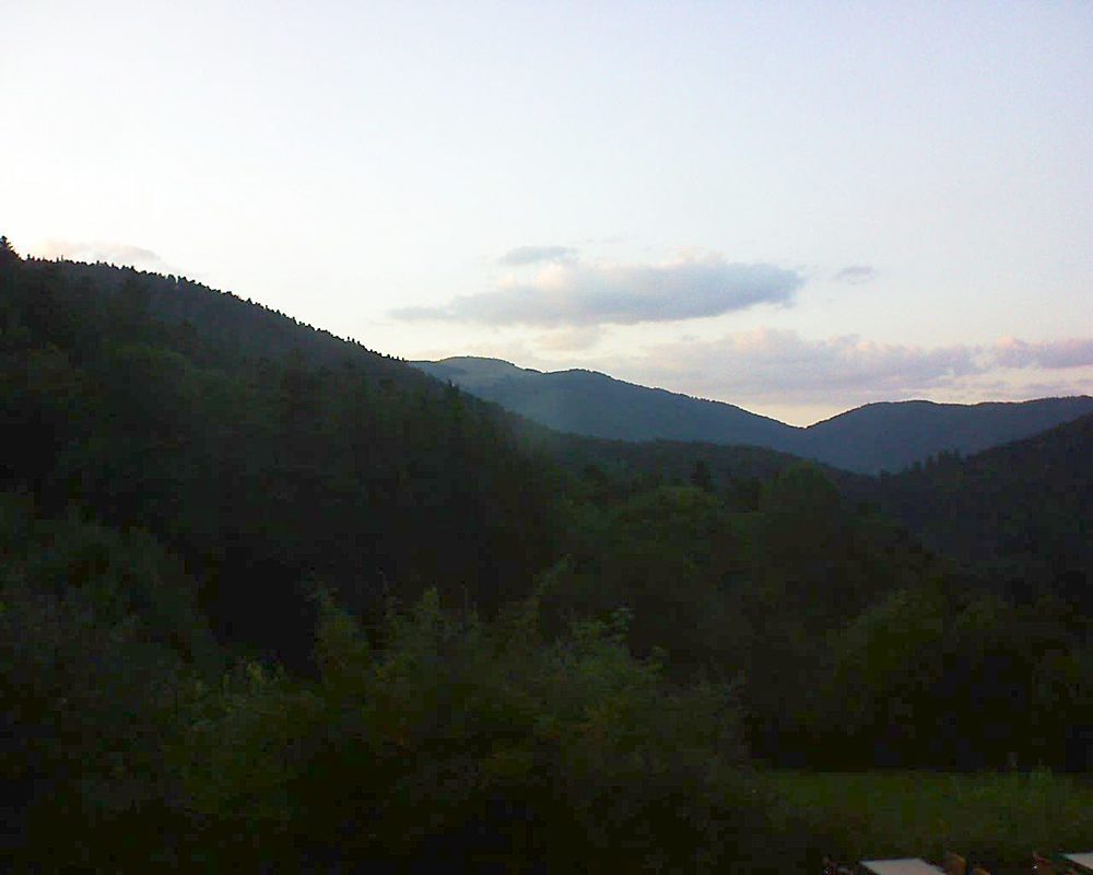 Le petit ballon vu depuis le Domaine Langmatt à Murbach le 02.09.2019 à 20:00 Le petit ballon (Alsace, Vosges) le 02.09.2019 à 20:00
