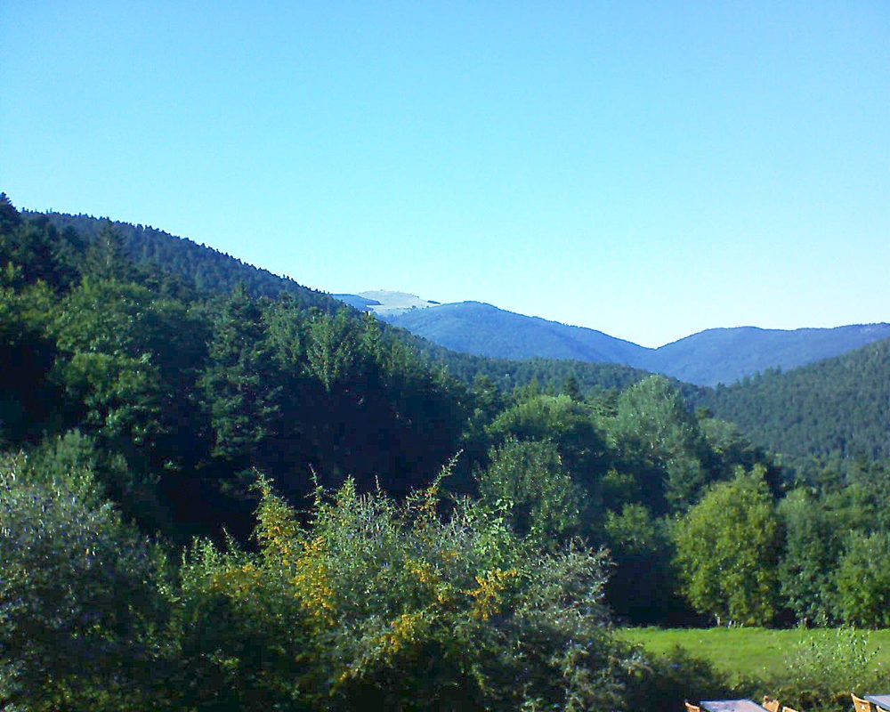 Le petit ballon vu depuis le Domaine Langmatt à Murbach le 04.09.2019 à 17:15 Le petit ballon (Alsace, Vosges) le 04.09.2019 à 17:15