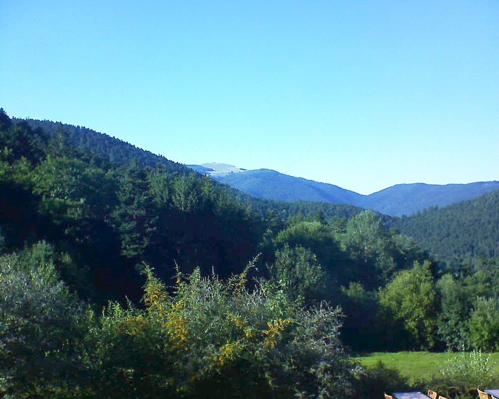 Le petit ballon vu depuis le Domaine Langmatt à Murbach le 04.09.2019 à 17:30 Le petit ballon (Alsace, Vosges) le 04.09.2019 à 17:30