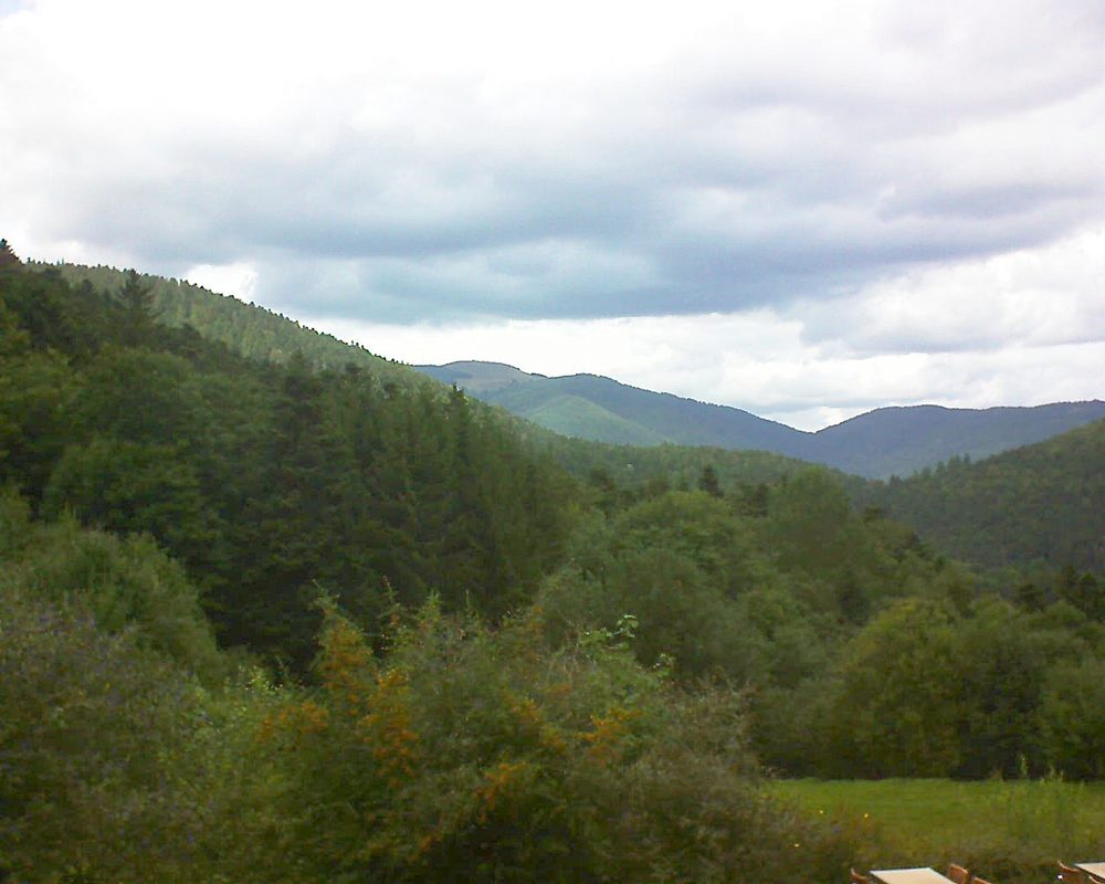 Le petit ballon vu depuis le Domaine Langmatt à Murbach le 05.09.2019 à 14:30 Le petit ballon (Alsace, Vosges) le 05.09.2019 à 14:30