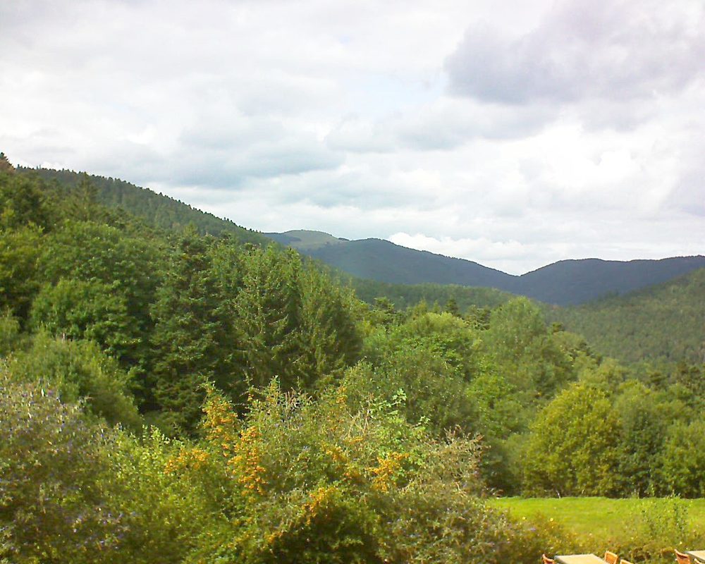 Le petit ballon vu depuis le Domaine Langmatt à Murbach le 05.09.2019 à 15:15 Le petit ballon (Alsace, Vosges) le 05.09.2019 à 15:15