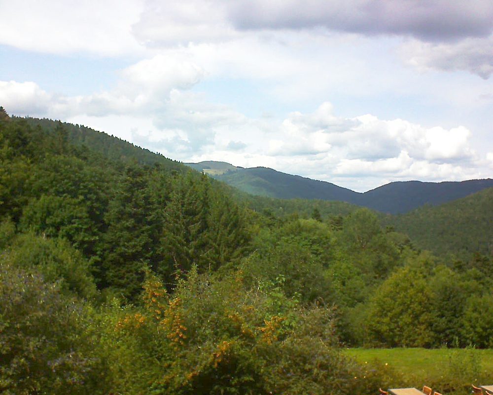 Le petit ballon vu depuis le Domaine Langmatt à Murbach le 06.09.2019 à 14:30 Le petit ballon (Alsace, Vosges) le 06.09.2019 à 14:30