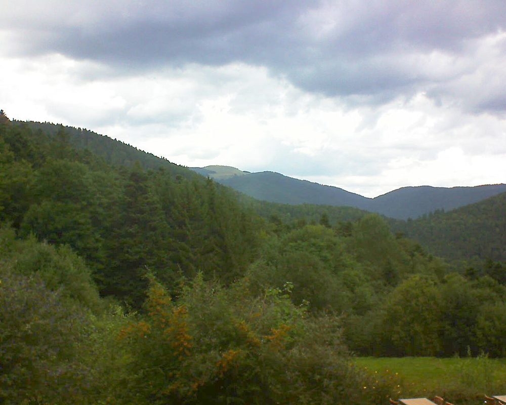 Le petit ballon vu depuis le Domaine Langmatt à Murbach le 07.09.2019 à 14:15 Le petit ballon (Alsace, Vosges) le 07.09.2019 à 14:15