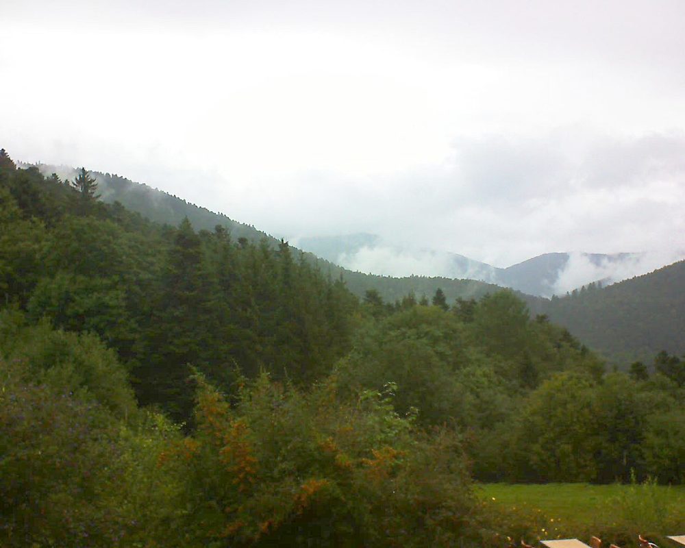 Le petit ballon vu depuis le Domaine Langmatt à Murbach le 08.09.2019 à 13:15 Le petit ballon (Alsace, Vosges) le 08.09.2019 à 13:15